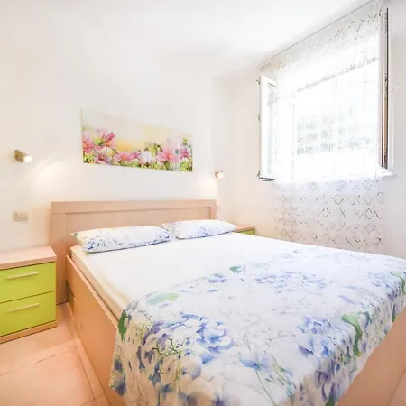 Gracin * Povlja (Brac)