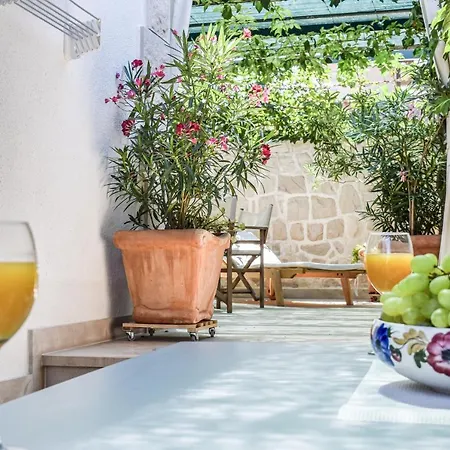 Gracin Apartmán Povlja (Brac)